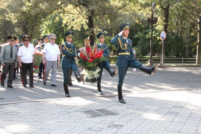 КП: В гордом строю - сбережем честь и славу свою!