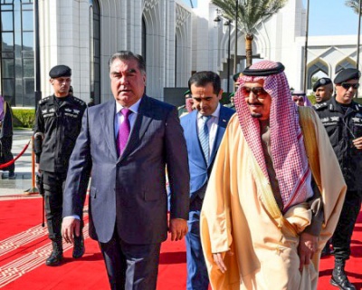 Берлек-Единство: Опасен ли дрейф Таджикистана на фоне ближневосточного кризиса?