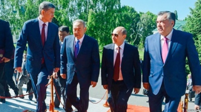 НГ: Таджикистан не спешит вступать в Евразийский экономический союз