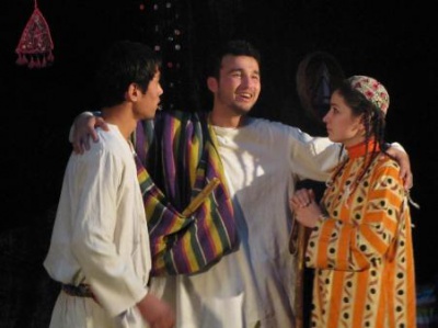 Asia-Plus: Таджикские актеры показали Минску «Юность Мушфики»