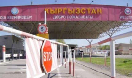 Кабар: Пограничники продемонстрировали, как будет проходить таможенный контроль в рамках вступления КР в ЕАЭС и ТС