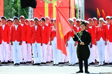 News-Asia: В Киргизии провели Парад наследников Победы 