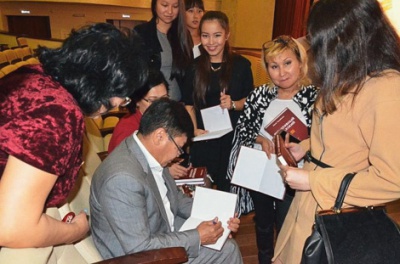 365info.kz: Чего стыдятся и чем гордятся российские казахи